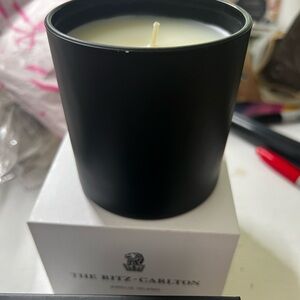 LG Ritz Carlton Scented Candle - Tranquil Waters